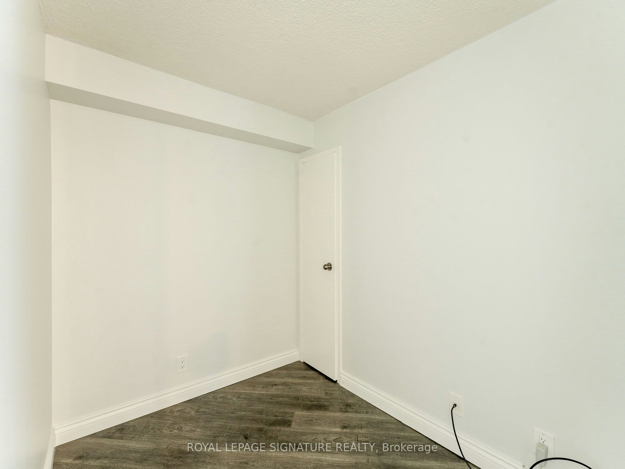 1701-10 Yonge Street, Toronto, ON, M5E 1R4 - 17