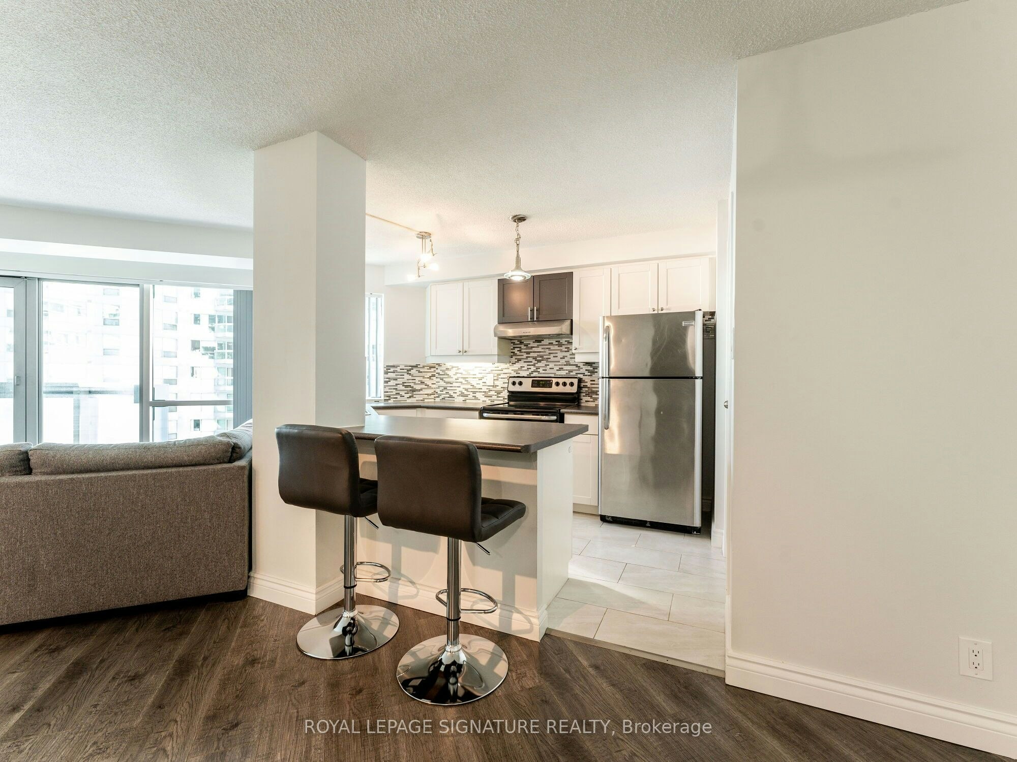 1701-10 Yonge Street, Toronto, ON, M5E 1R4 - 13