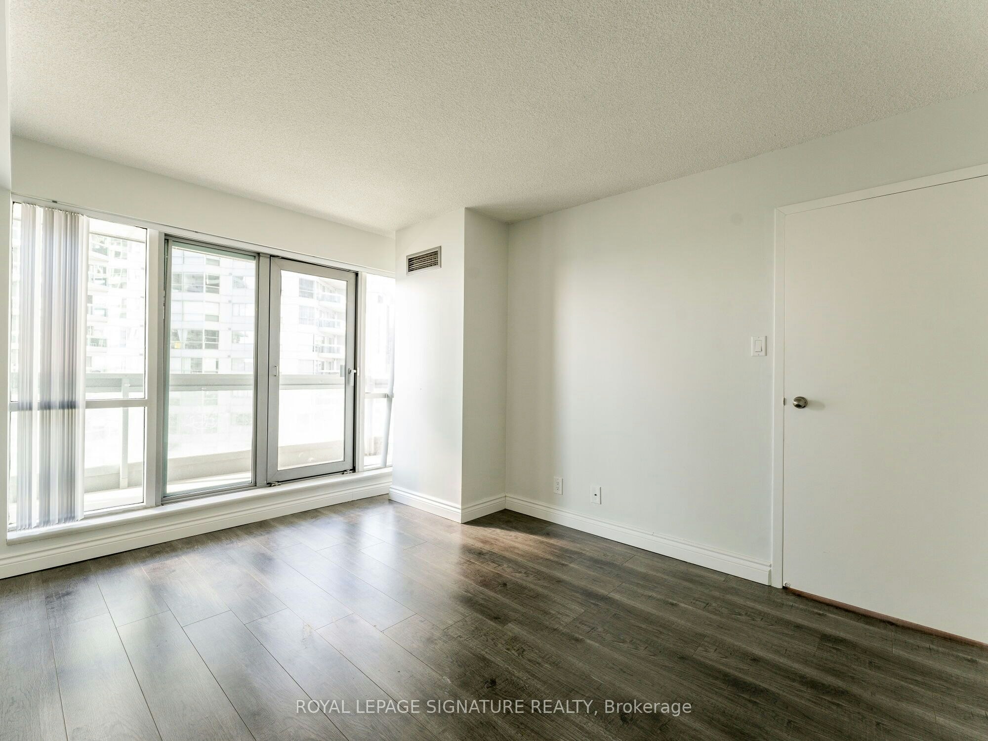 1701-10 Yonge Street, Toronto, ON, M5E 1R4 - 19