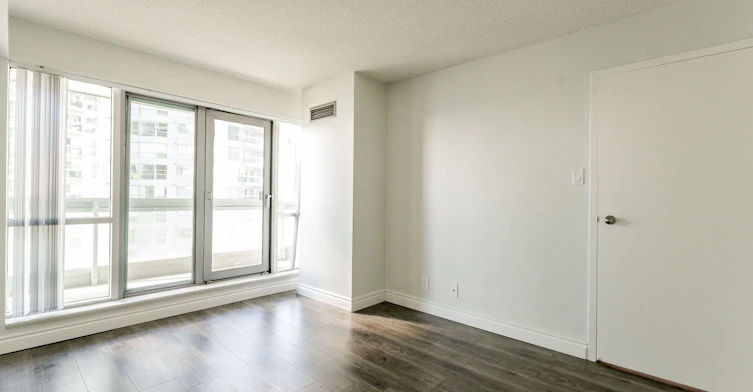 1701-10 Yonge Street, Toronto, ON, M5E 1R4 - 19
