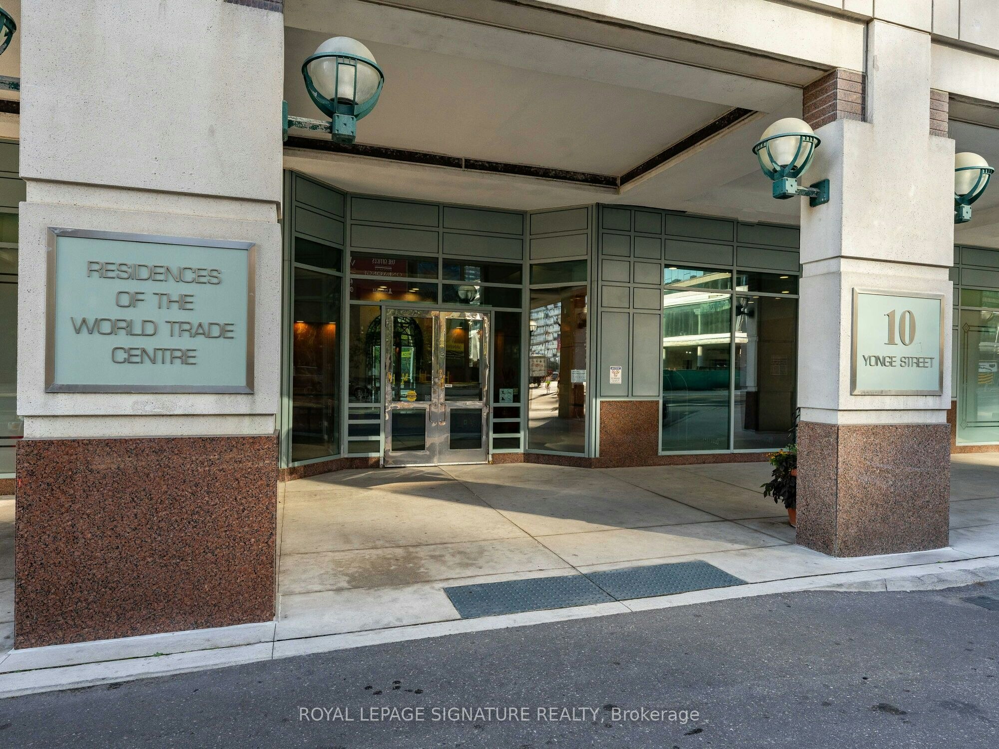 1701-10 Yonge Street, Toronto, ON, M5E 1R4 - 2