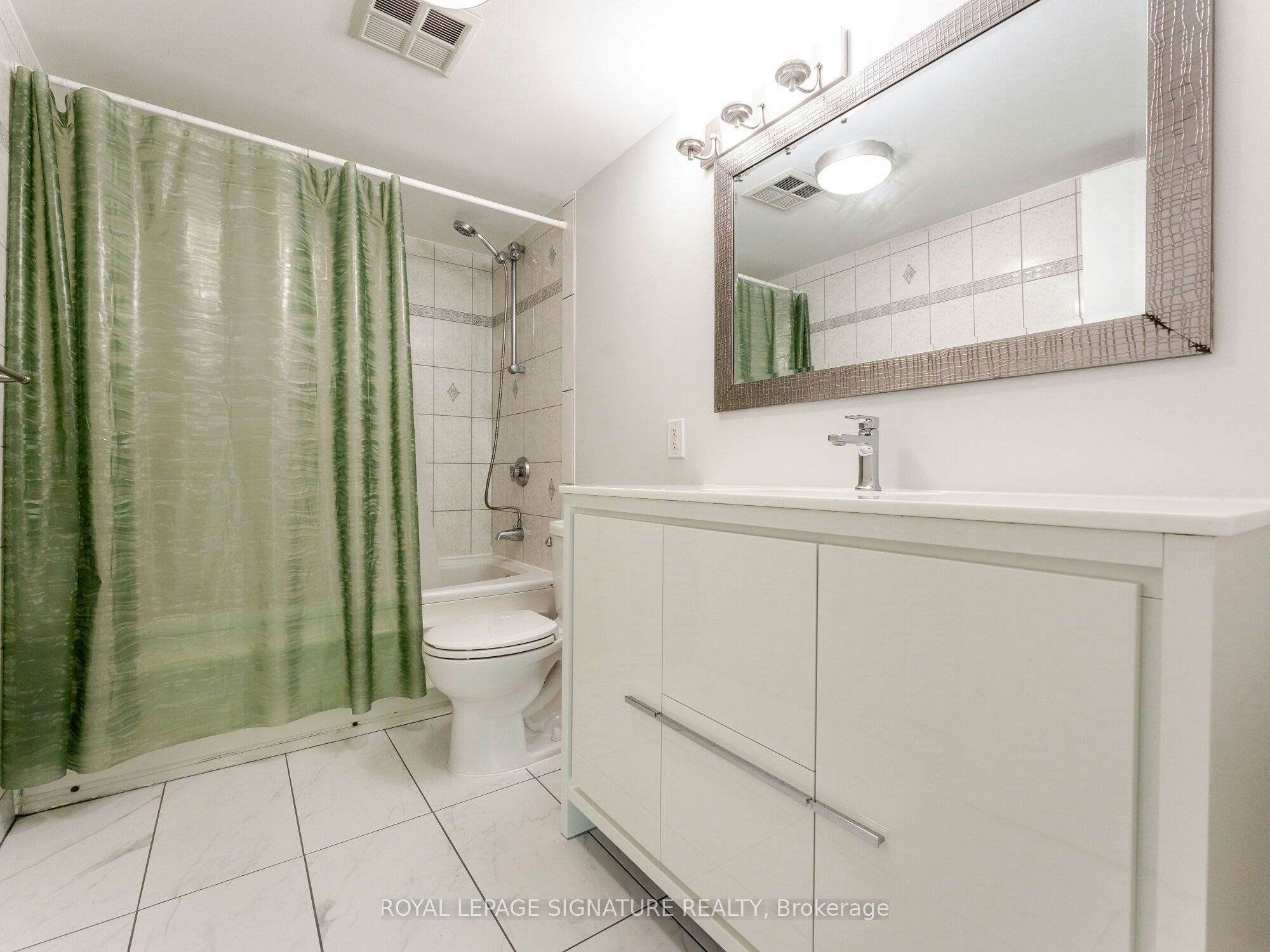 1701-10 Yonge Street, Toronto, ON, M5E 1R4 - 21