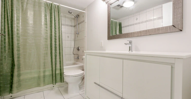 1701-10 Yonge Street, Toronto, ON, M5E 1R4 - 21