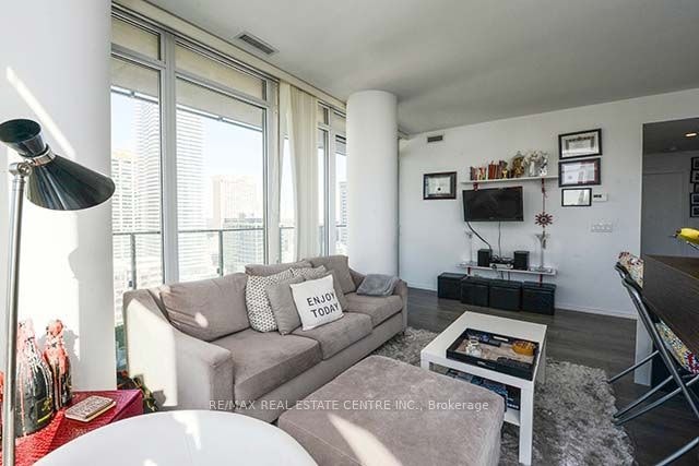 2507-75 St Nicholas Street, Toronto, ON, M4Y 0A5 - 10