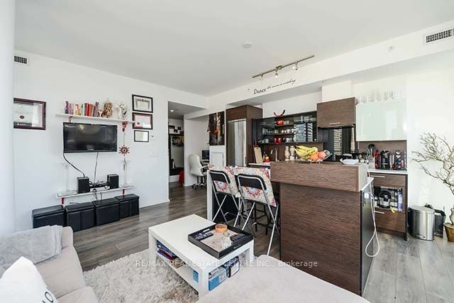 2507-75 St Nicholas Street, Toronto, ON, M4Y 0A5 - 8