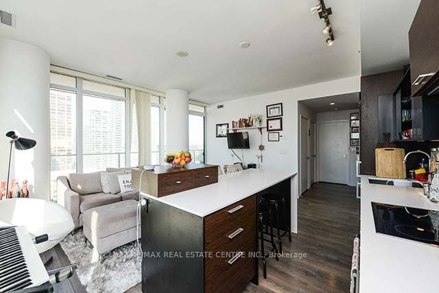 2507-75 St Nicholas Street, Toronto, ON, M4Y 0A5 - 7