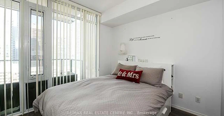 2507-75 St Nicholas Street, Toronto, ON, M4Y 0A5 - 13