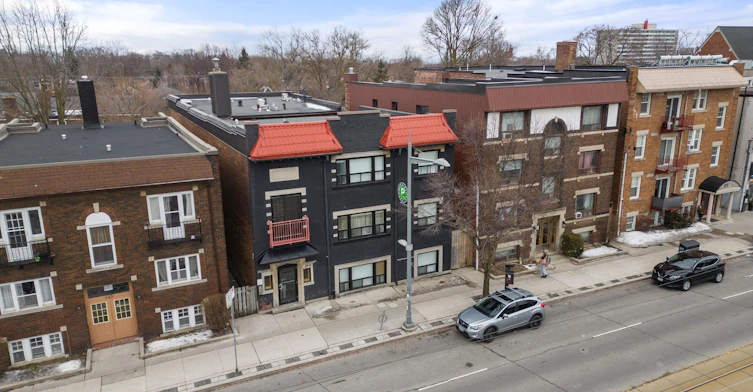 16-595 St Clair Avenue W, Toronto, ON, M6C 1A3 - 3