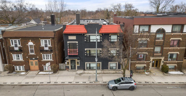 16-595 St Clair Avenue W, Toronto, ON, M6C 1A3 - 4