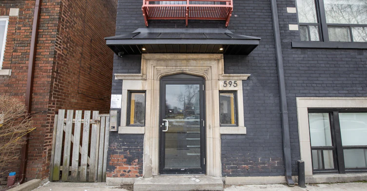 16-595 St Clair Avenue W, Toronto, ON, M6C 1A3 - 29