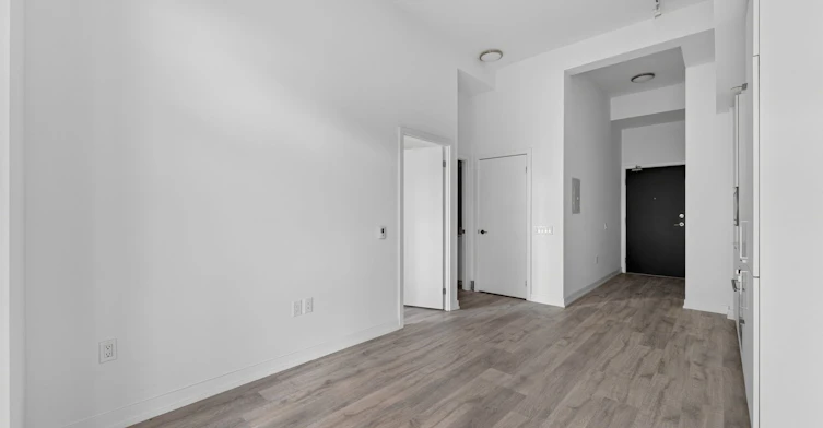 N908-7 Golden Lion Heights, Toronto, ON, M2M 0C1 - 4
