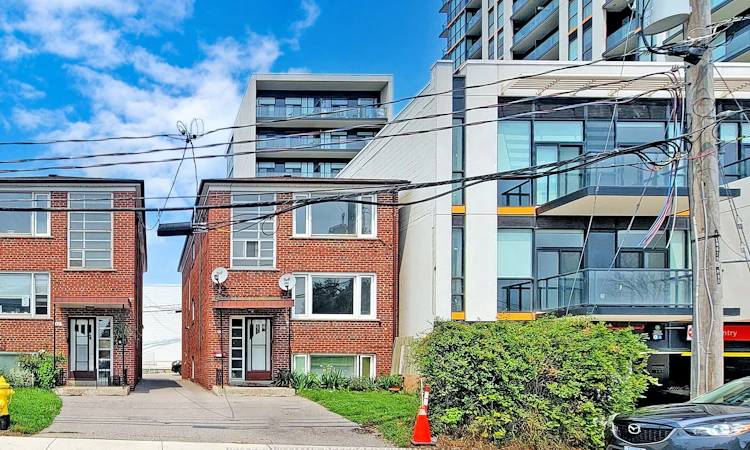 80 Lanark Avenue