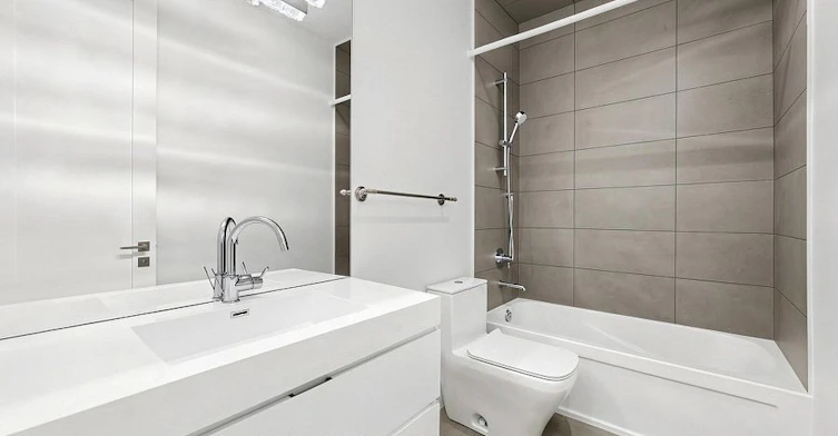 220 Roe Avenue, Toronto, ON, M5M 2J4 - 25