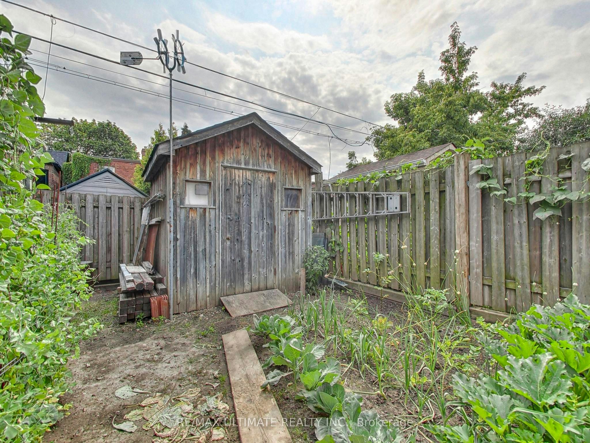 Upper-19 Glenora Avenue, Toronto, ON, M6C 3Y2 - 28