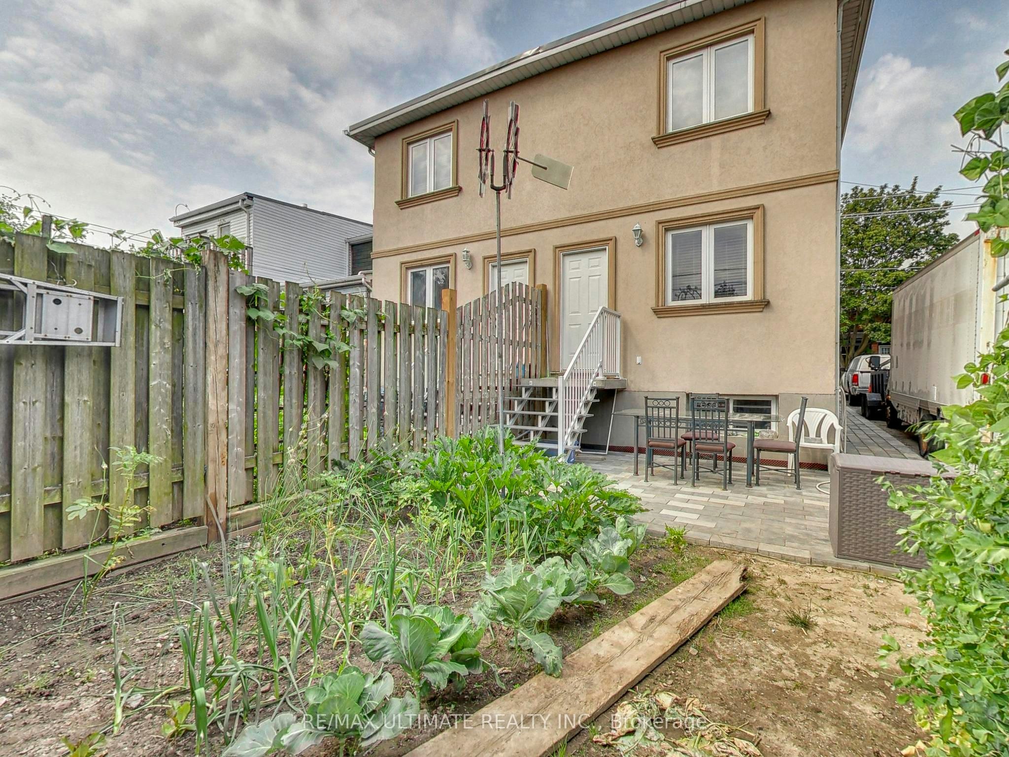 Upper-19 Glenora Avenue, Toronto, ON, M6C 3Y2 - 29