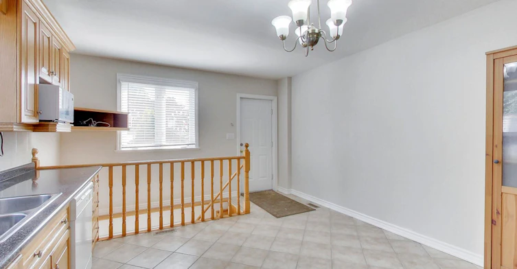Upper-19 Glenora Avenue, Toronto, ON, M6C 3Y2 - 12