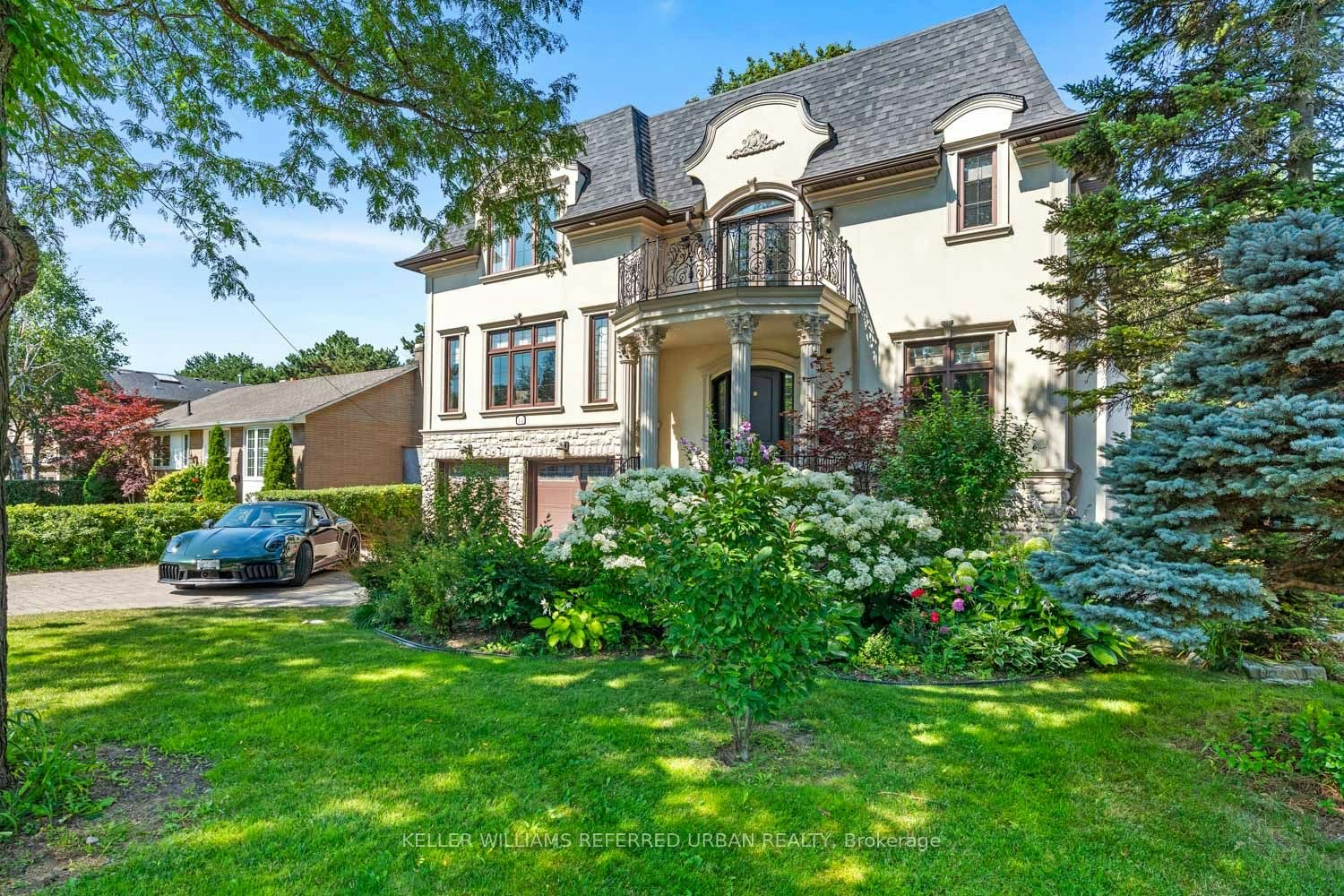 14 Tremont Crescent, Toronto, ON, M3B 2S1