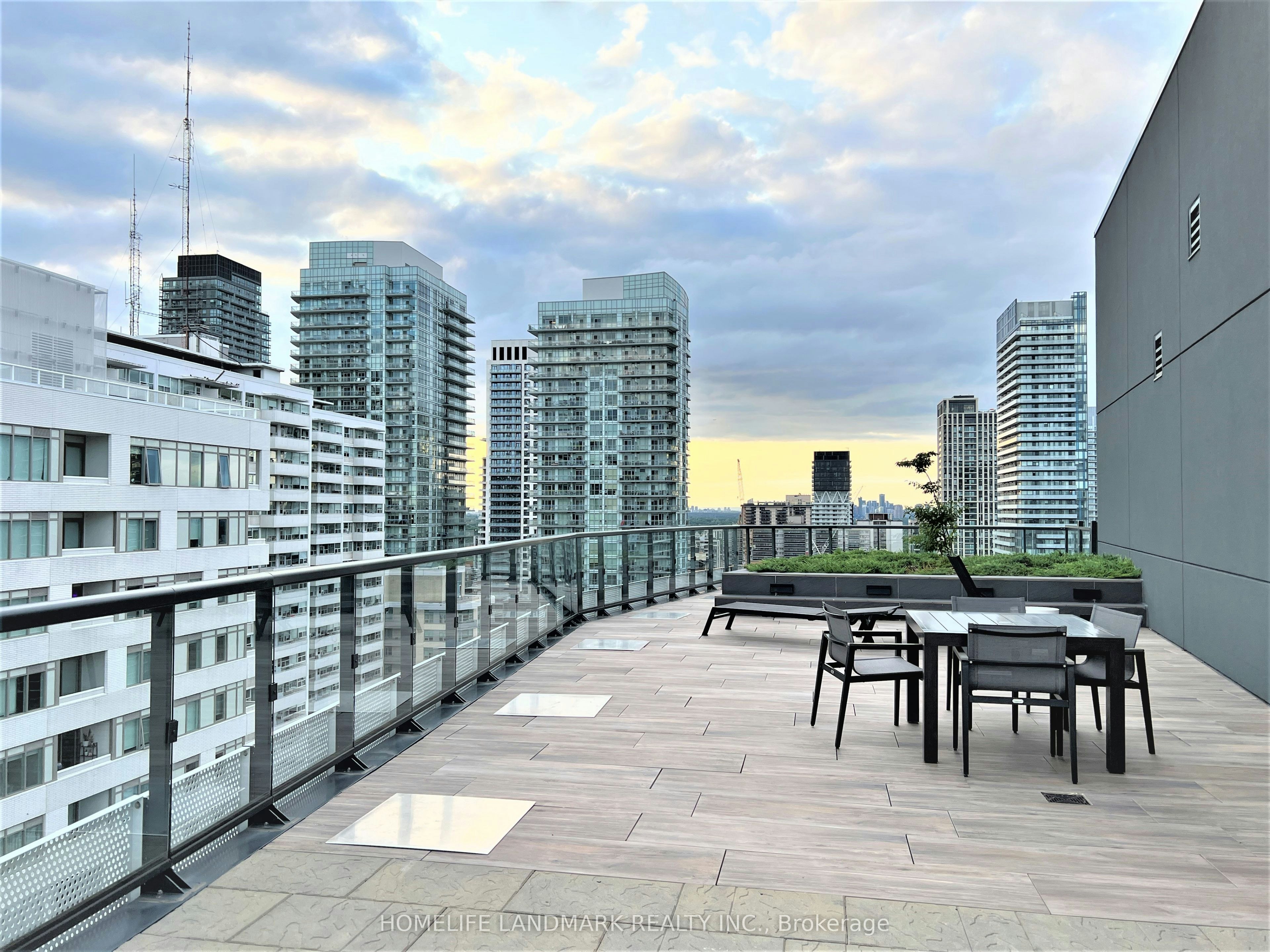 1105-11 Lillian Street, Toronto, ON, M4S 0C3 - 12