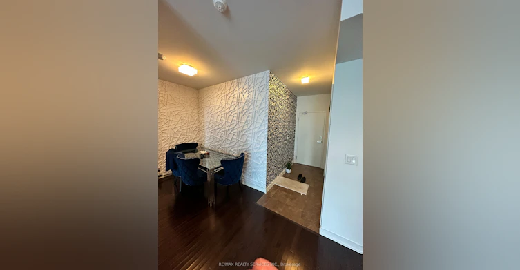 909-12 York Street, Toronto, ON, M5J 0A9 - 6