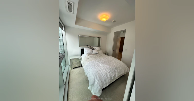 909-12 York Street, Toronto, ON, M5J 0A9 - 7
