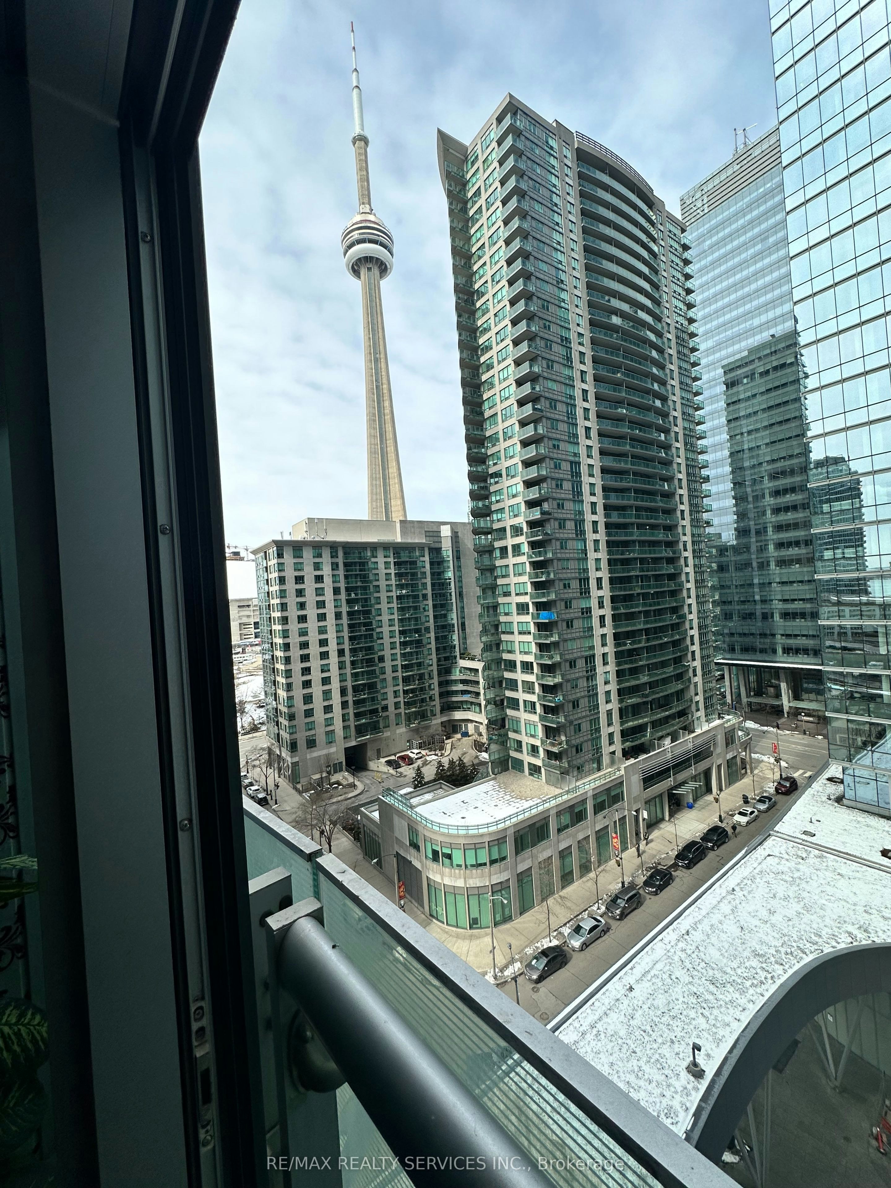 909-12 York Street, Toronto, ON, M5J 0A9