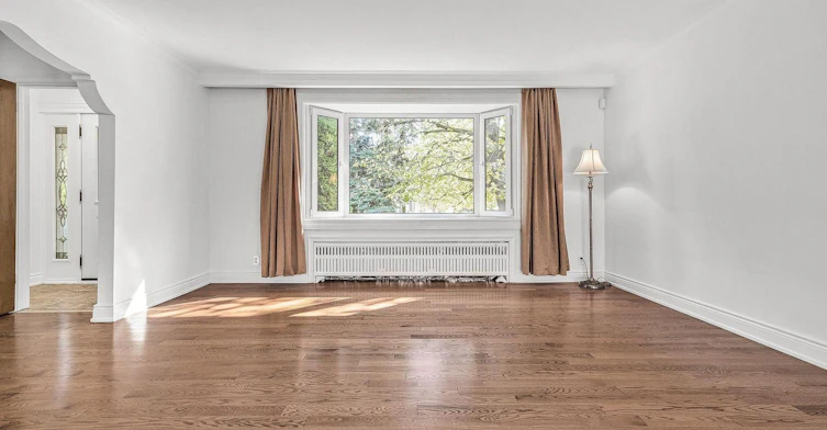 18 Irvington Crescent, Toronto, ON, M2N 2Z1 - 3