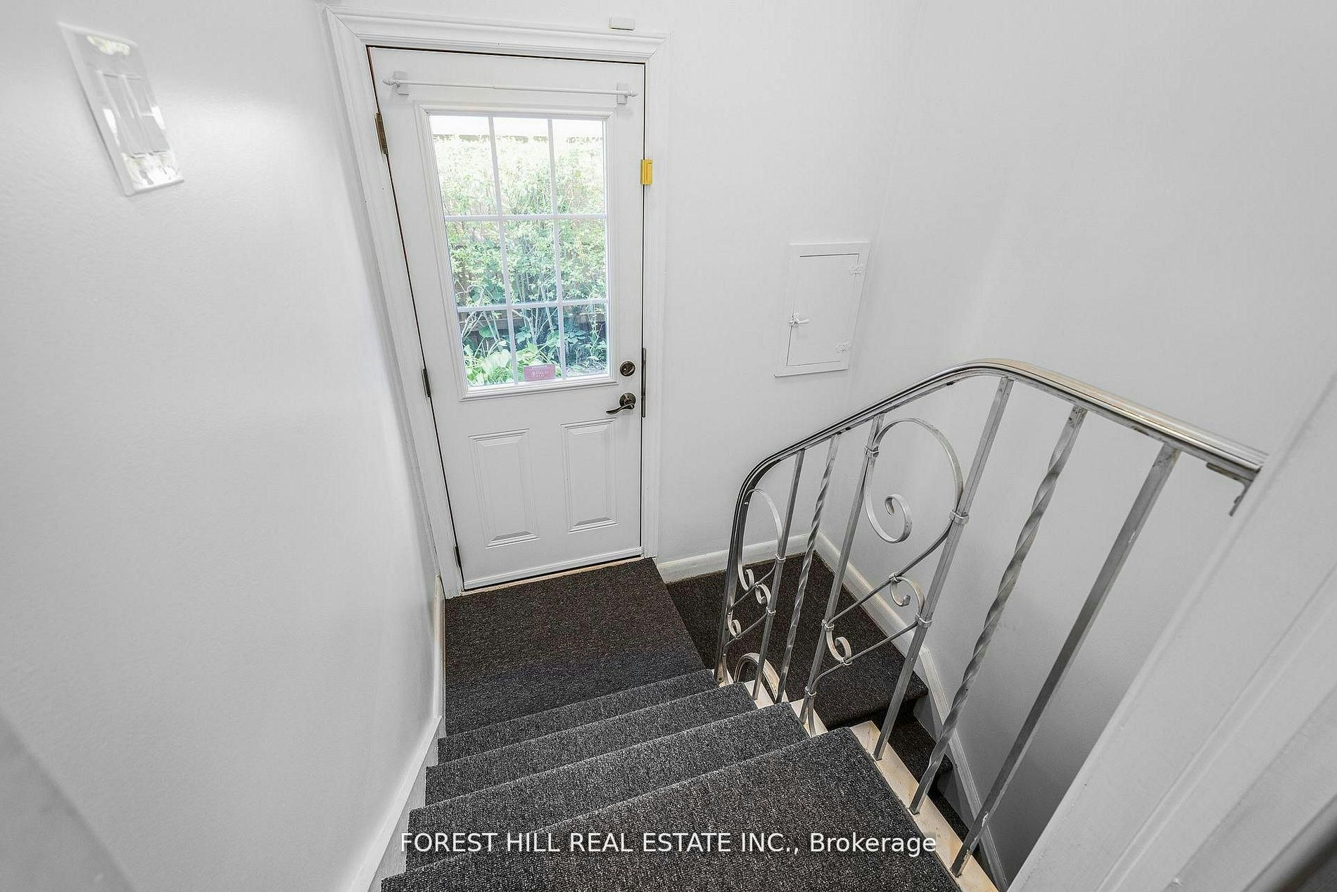 18 Irvington Crescent, Toronto, ON, M2N 2Z1 - 12