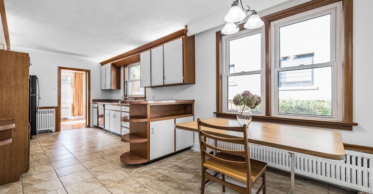 18 Irvington Crescent, Toronto, ON, M2N 2Z1 - 5