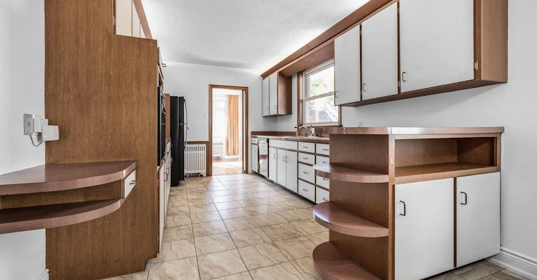 18 Irvington Crescent, Toronto, ON, M2N 2Z1 - 8