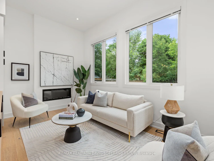 11 Barclay Road, Toronto, ON, M3H 3C8 - 9