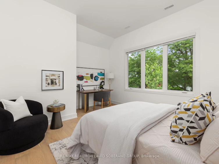 11 Barclay Road, Toronto, ON, M3H 3C8 - 18