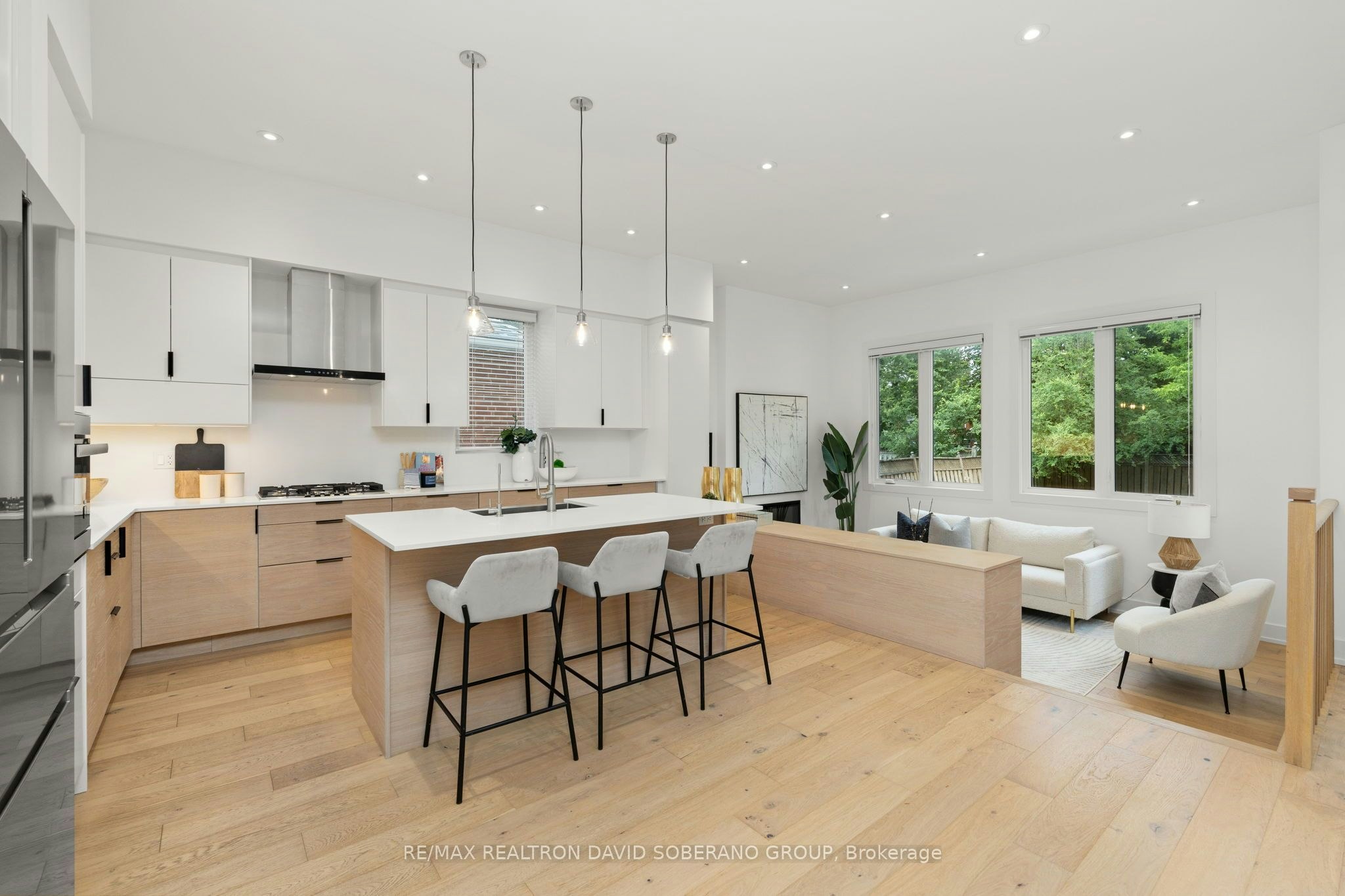 11 Barclay Road, Toronto, ON, M3H 3C8 - 7