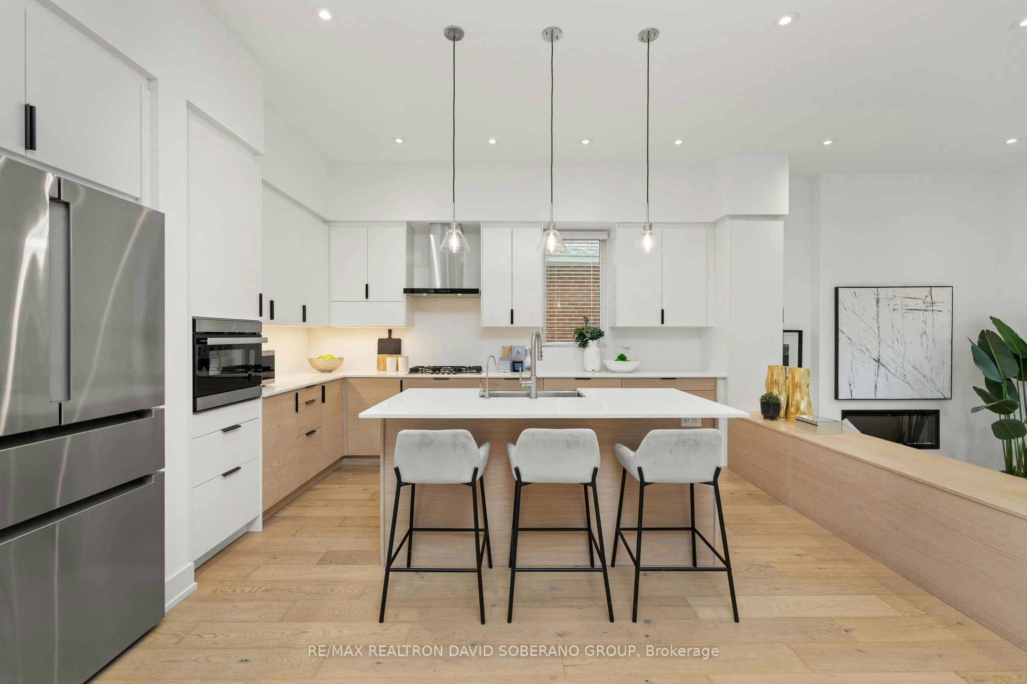 11 Barclay Road, Toronto, ON, M3H 3C8 - 5