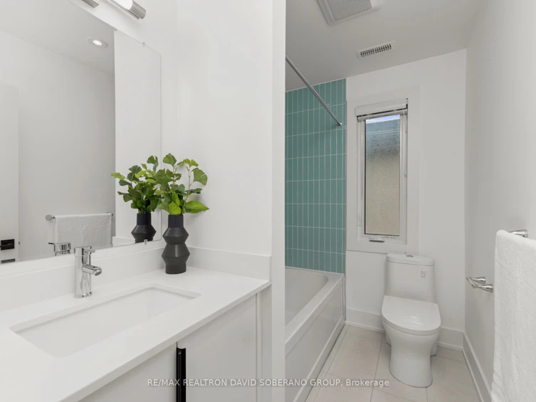 11 Barclay Road, Toronto, ON, M3H 3C8 - 25