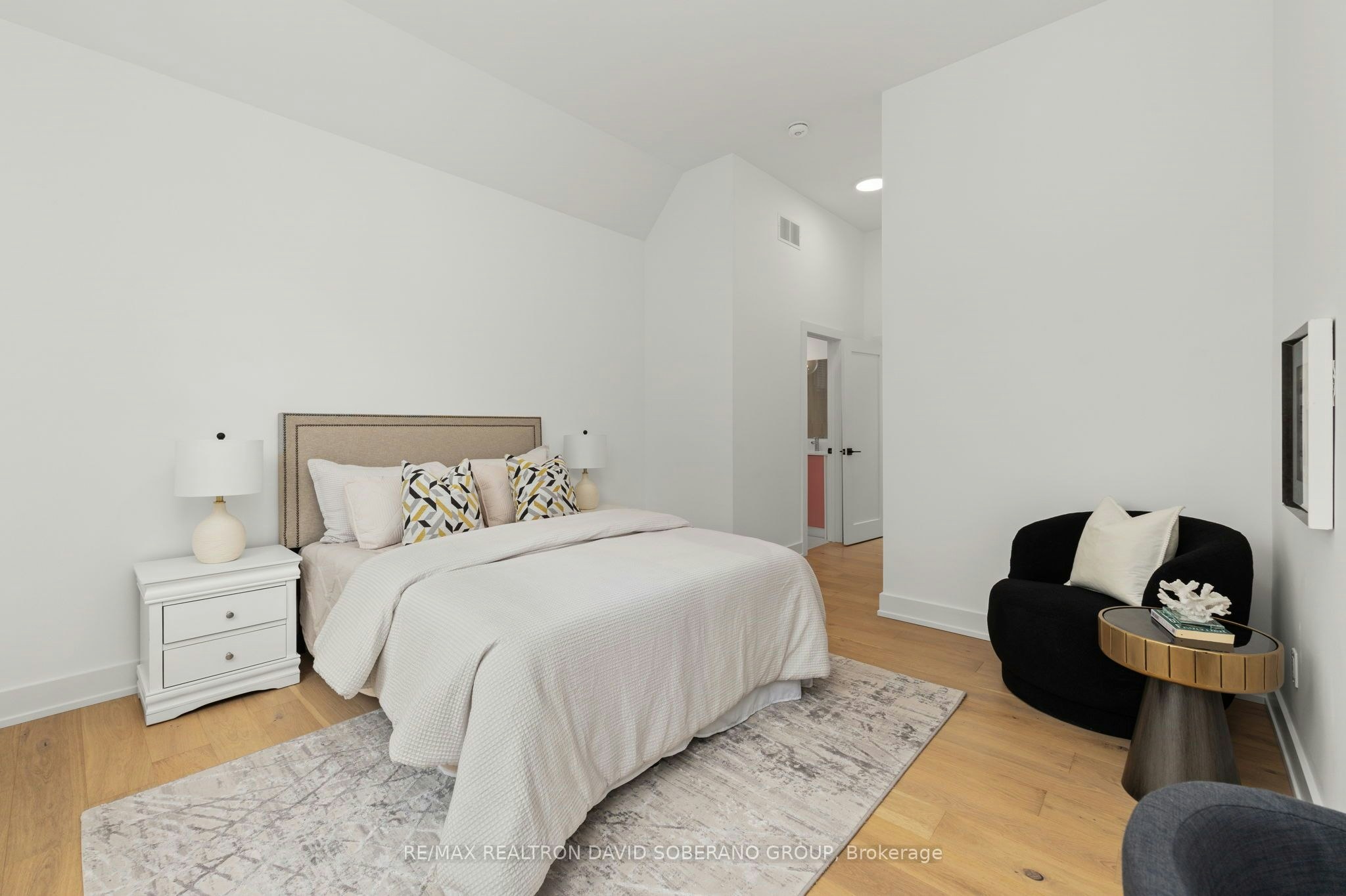 11 Barclay Road, Toronto, ON, M3H 3C8 - 19