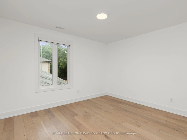 11 Barclay Road, Toronto, ON, M3H 3C8 - 23