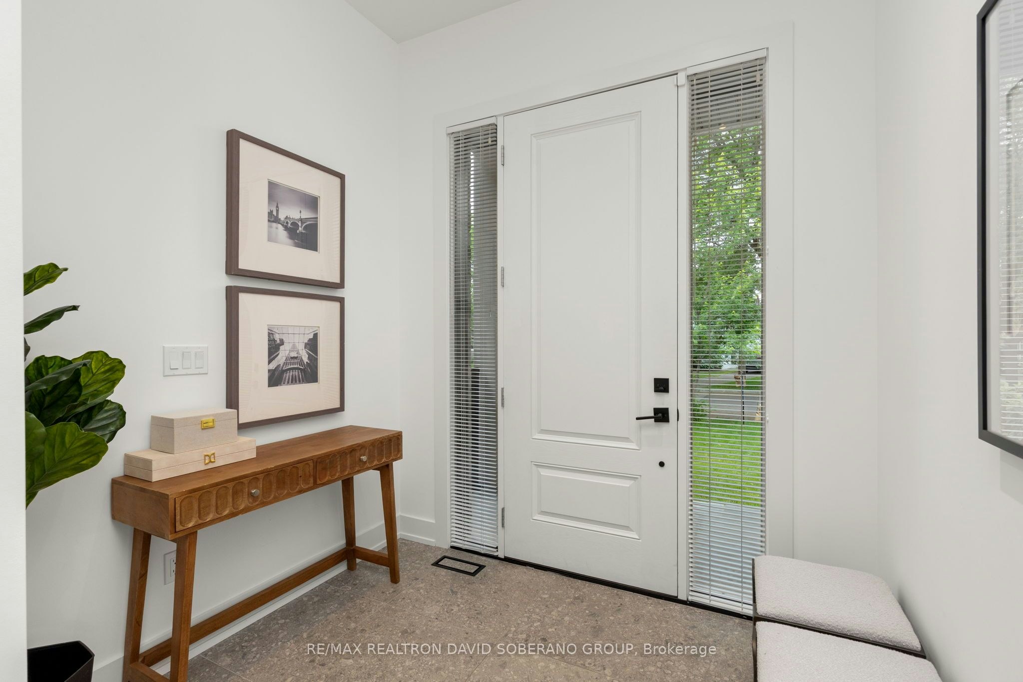 11 Barclay Road, Toronto, ON, M3H 3C8 - 4