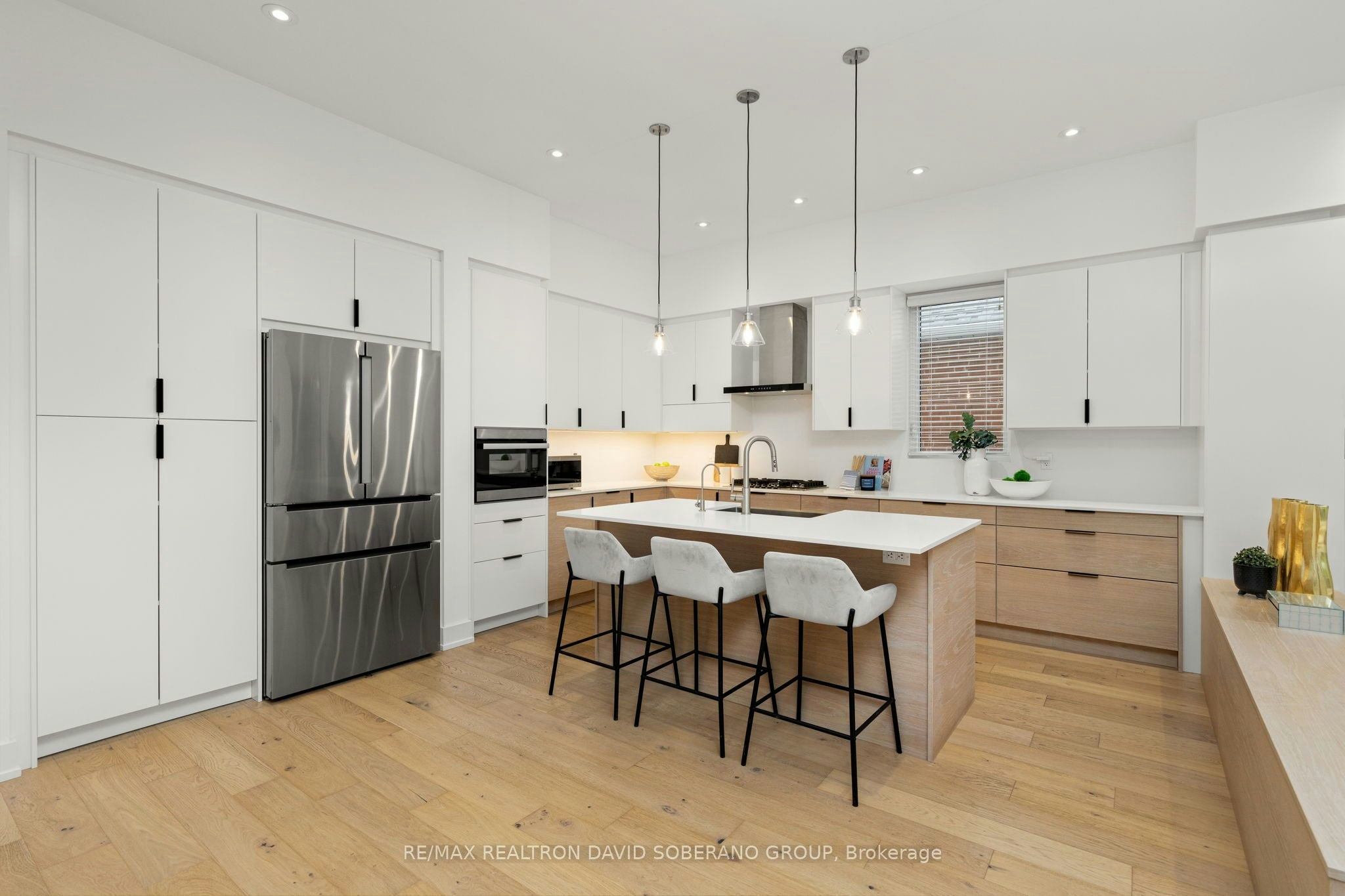 11 Barclay Road, Toronto, ON, M3H 3C8 - 6