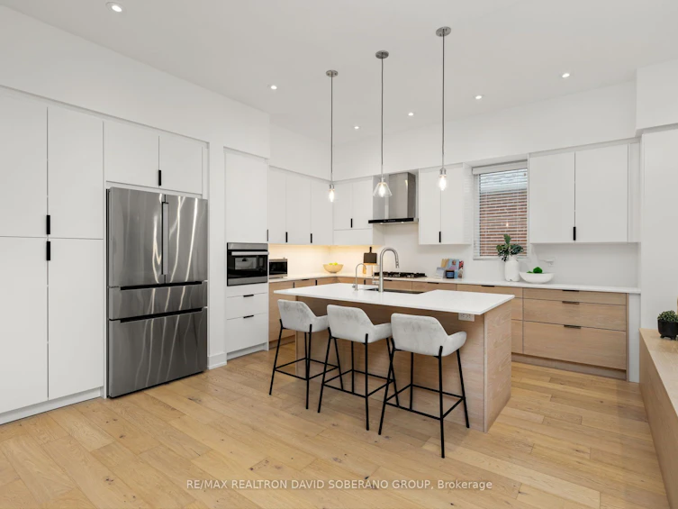 11 Barclay Road, Toronto, ON, M3H 3C8 - 6