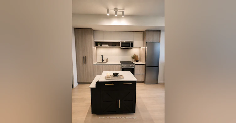 616-181 Sterling Road, Toronto, ON, M6R 2B2 - 3
