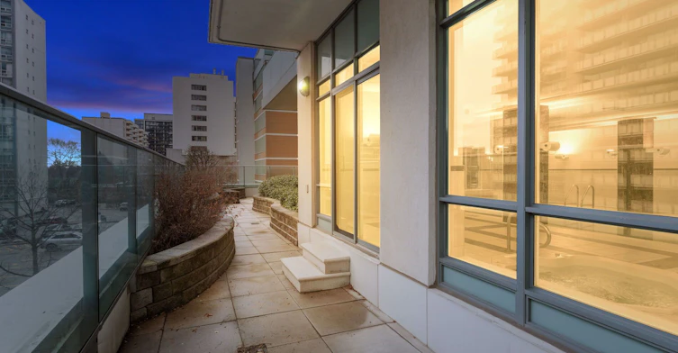 1411-212 Eglinton Avenue E, Toronto, ON, M4P 0A3 - 23