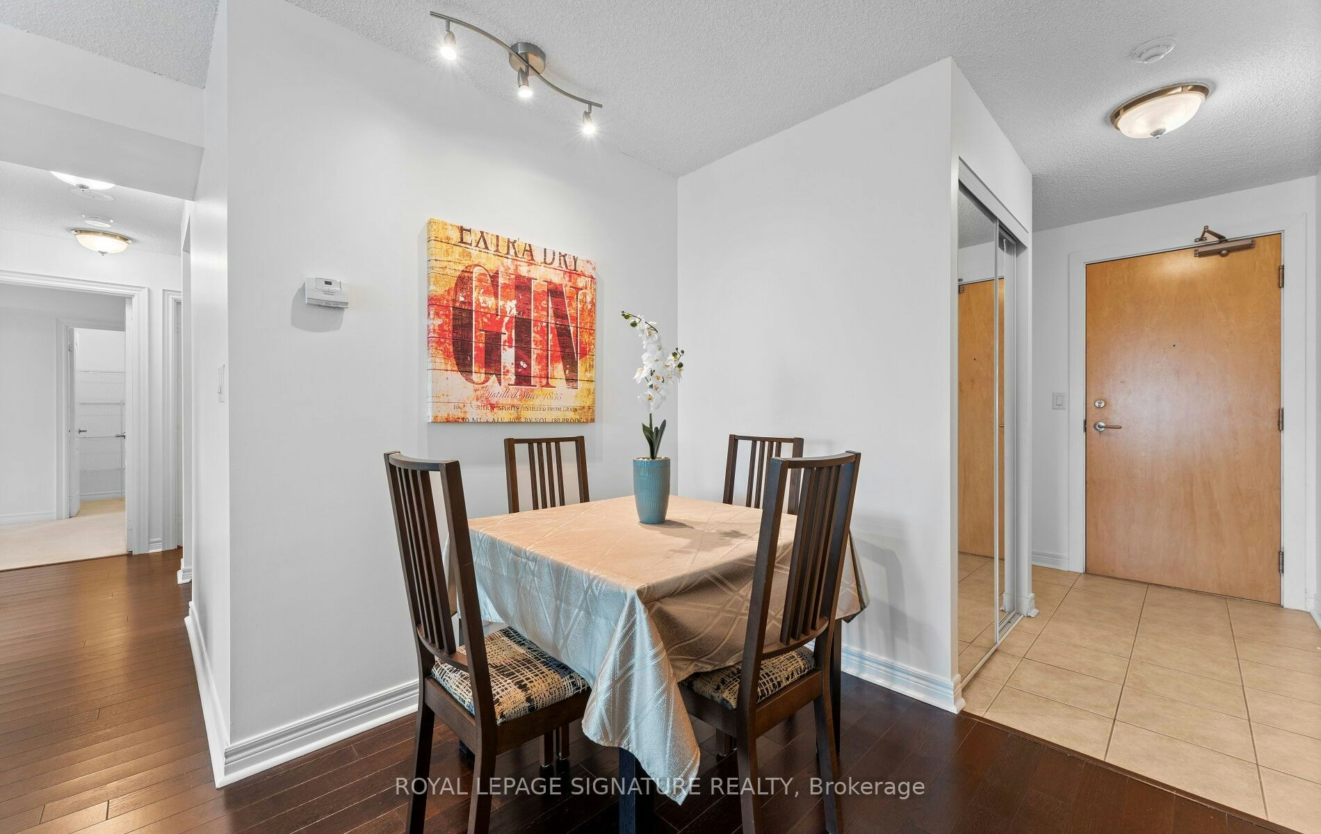 1411-212 Eglinton Avenue E, Toronto, ON, M4P 0A3 - 9