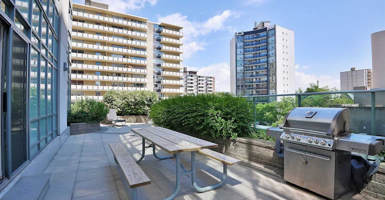 1411-212 Eglinton Avenue E, Toronto, ON, M4P 0A3 - 28
