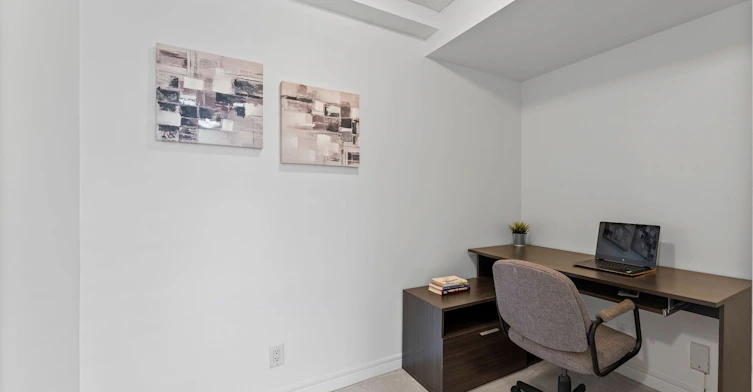 1411-212 Eglinton Avenue E, Toronto, ON, M4P 0A3 - 12