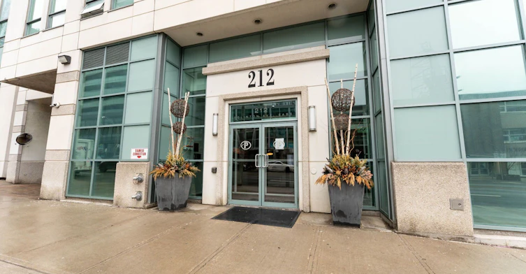 1411-212 Eglinton Avenue E, Toronto, ON, M4P 0A3