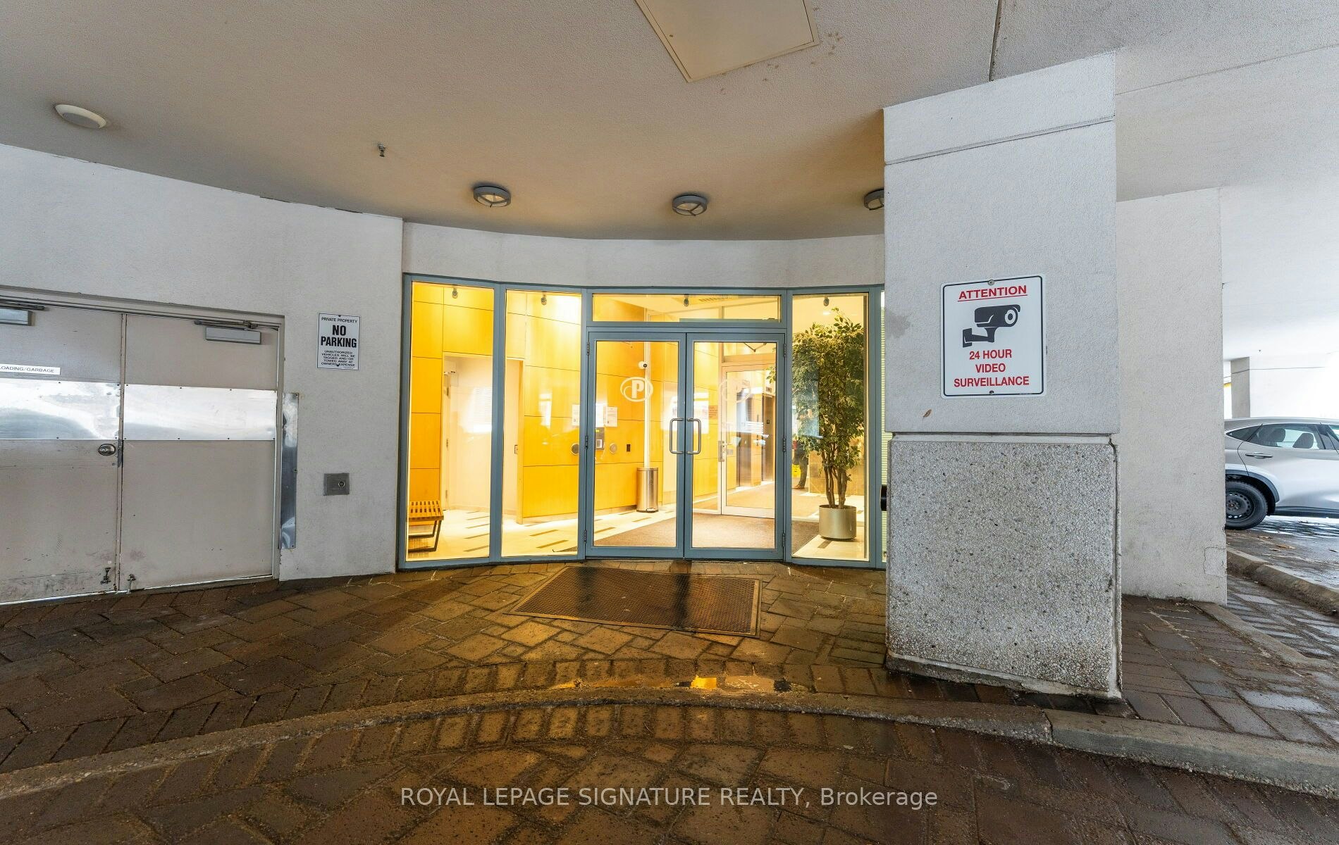 1411-212 Eglinton Avenue E, Toronto, ON, M4P 0A3 - 33