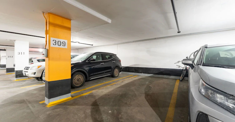 1411-212 Eglinton Avenue E, Toronto, ON, M4P 0A3 - 34