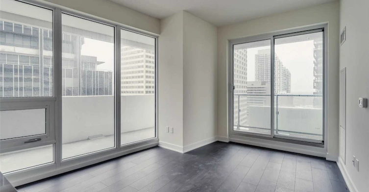4811-2221 Yonge Street, Toronto, ON, M4S 2B4 - 11