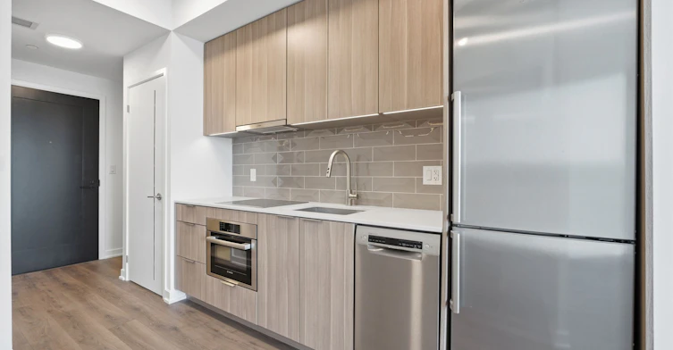 1420-88 Bathurst Street, Toronto, ON, M5V 0W8 - 10