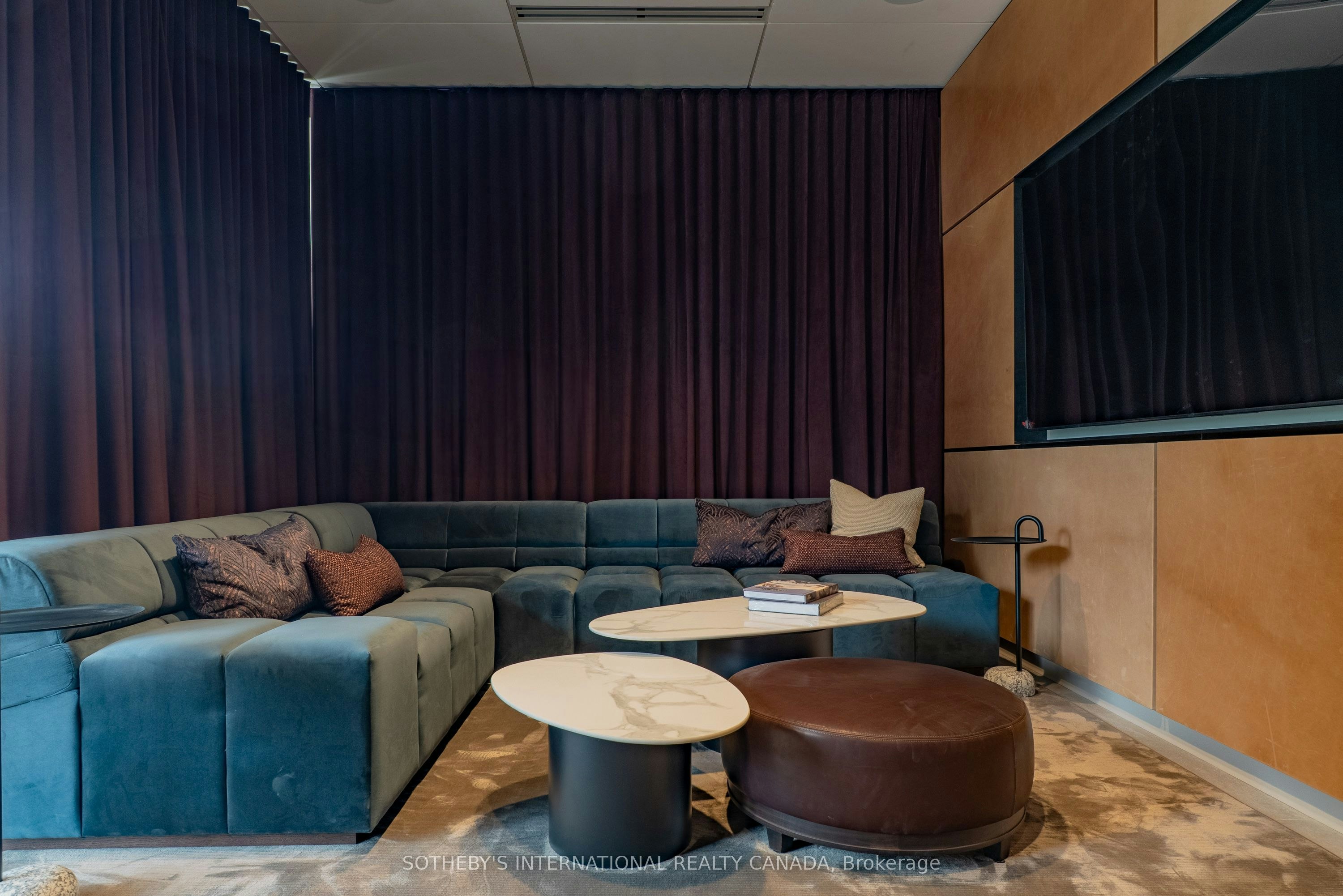1420-88 Bathurst Street, Toronto, ON, M5V 0W8 - 42